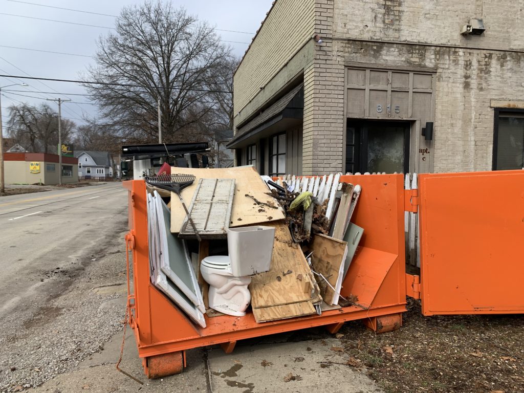 Junk removal dumpster picture